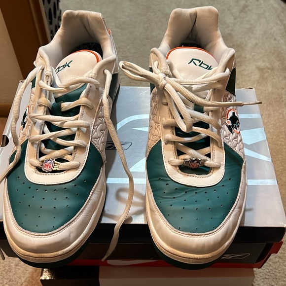 Reebok size 14 Nfl shoe - Picture 3 of 5